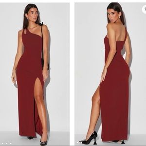 Lulus Simply Beautiful Burgundy One-Shoulder Cutout
Maxi Dress Size Small